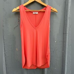 Babaton Coral V neck tank, size xxs